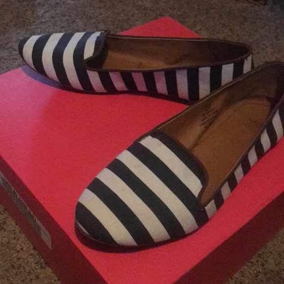 Striped flats - Picture 1 of 3